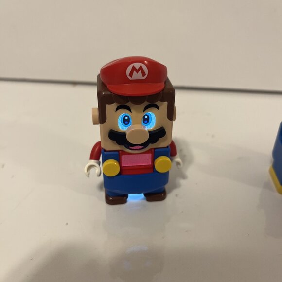 LEGO Super Mario Electronic Interactive Figure ONLY W/ Penguin Mario Outfit - Picture 4 of 4